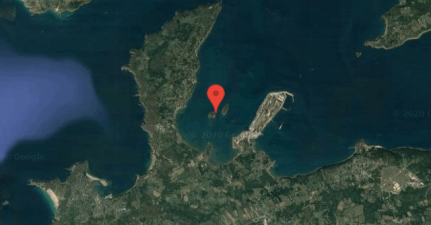 Île des Morts Anchorage