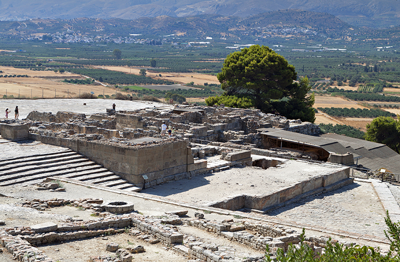 Ancient Phaestos at Crete island in Greece res