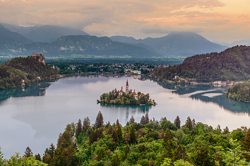 Lake Bled in Slovenia res