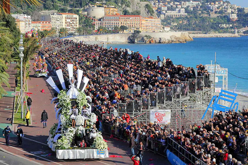 carnaval-nice-defile-promenade-anglais res