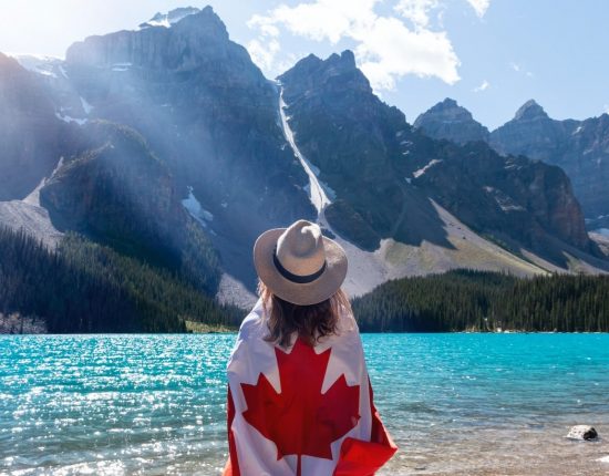 Benefits of Traveling for Canadian Students