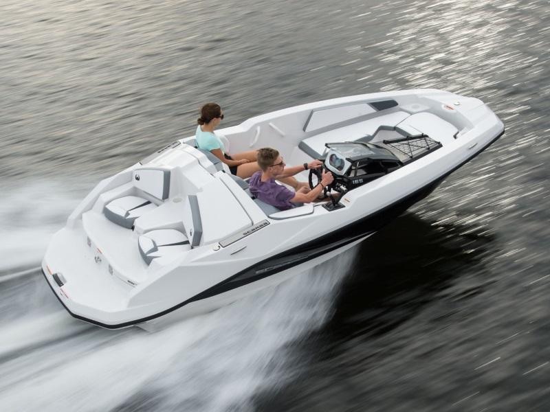 Scarab 165 G boat