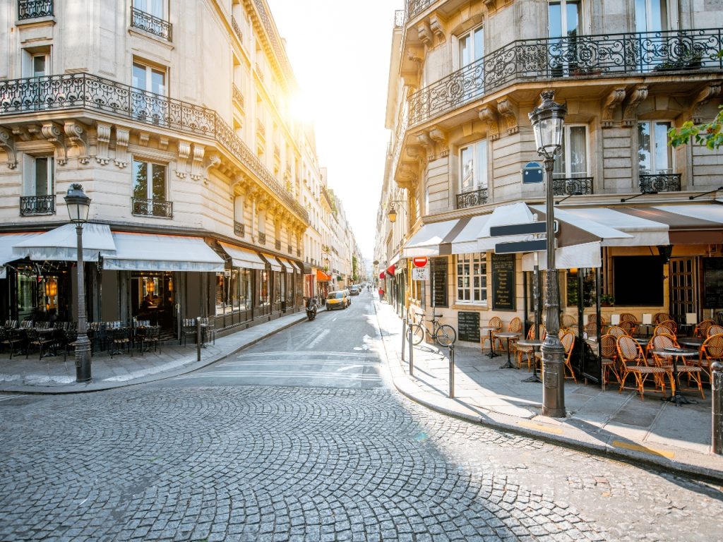 street cafe in Paris