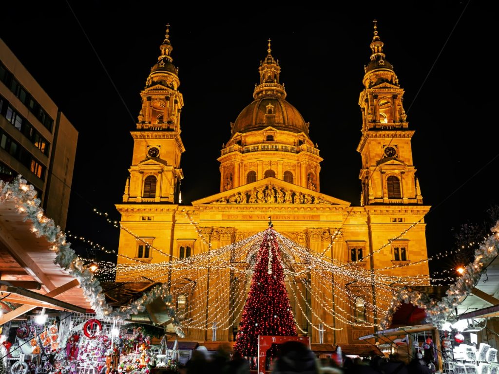 Advent Bazilika Christmas Market in Budapest