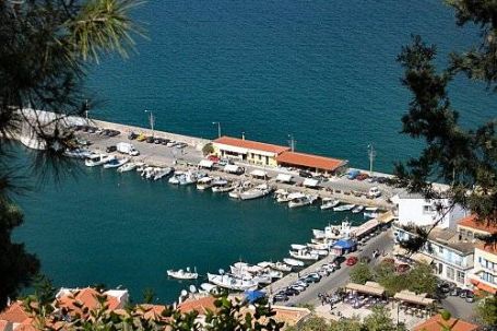 Yíthion Marina Marina