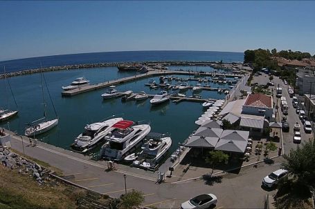 Savvi Marina Platamon Marina