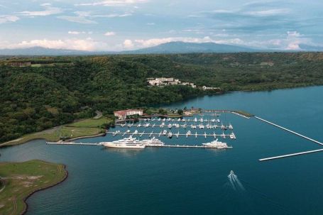 Flamingo Marina Marina
