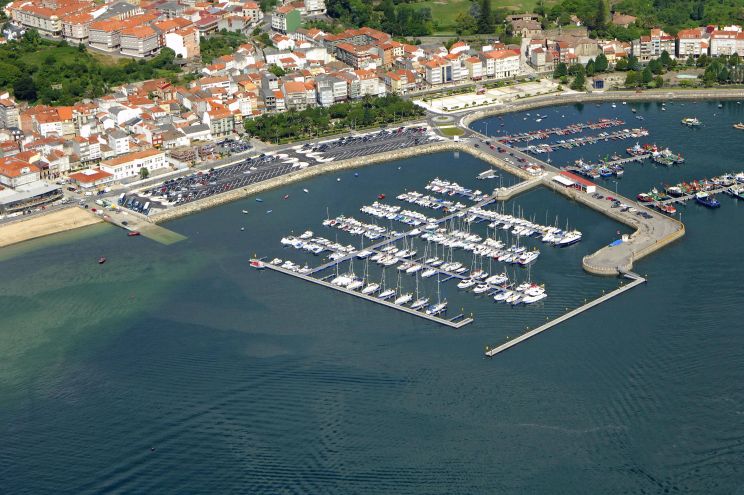 Club Nautico Caraminal Marina