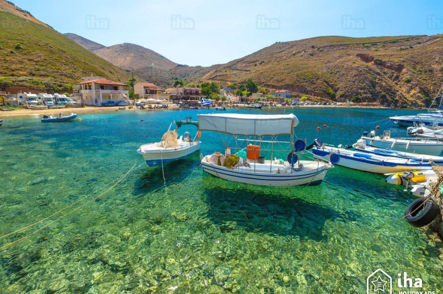 Yíthion Marina Marina