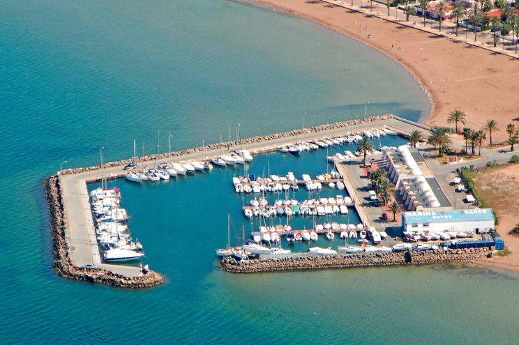 Puerto Deportivo Mar de Cristal Marina
