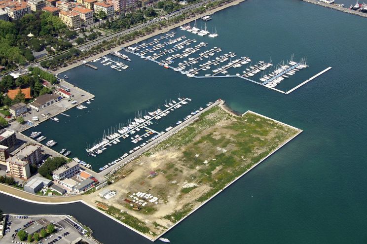 Porto Mirabello ( La Spezia ) Marina