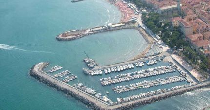 Porto Diano Marina Marina