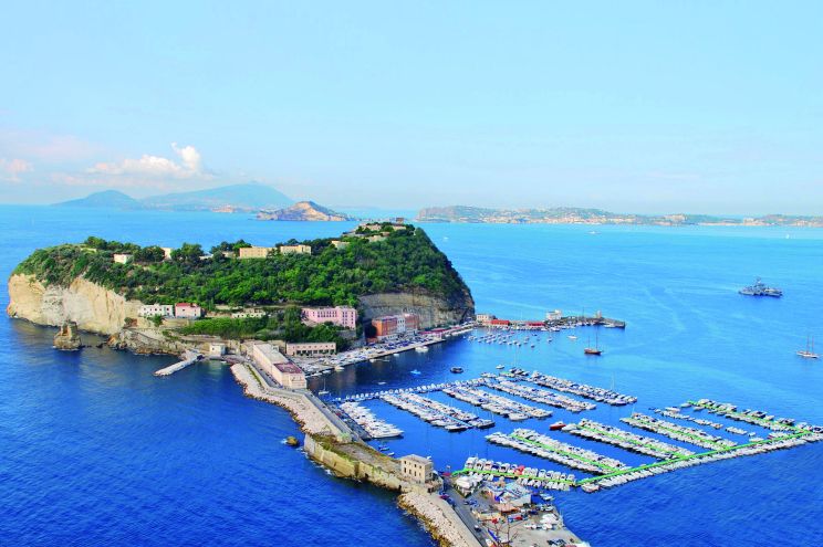 Ormeggio Sena Napoli Marina