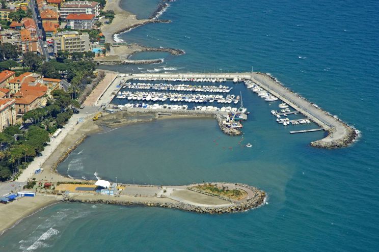 Club Del Mare Diano Marina Marina