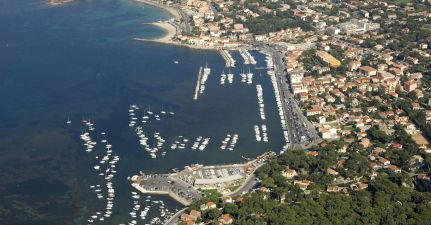 Six fours mes plages le Brusc Marina